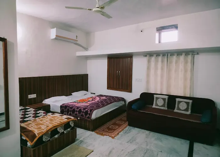 Laxmanji Villas Mount Abu